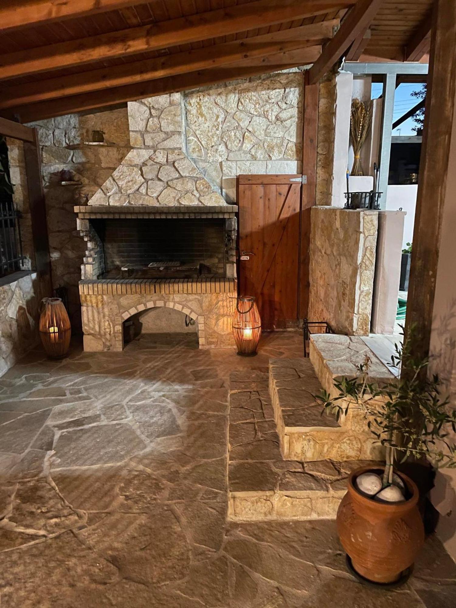 Lithos House Apartman Ártemida Kültér fotó